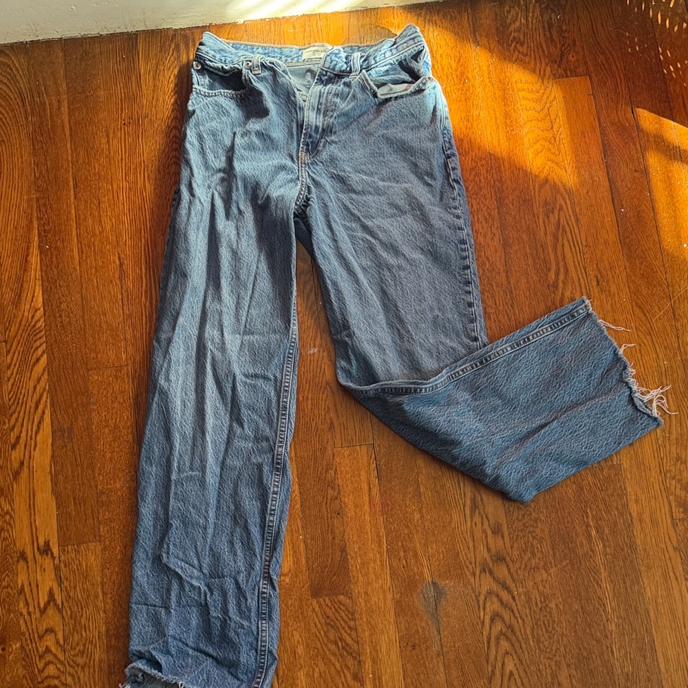 Abercrombie & Fitch High Rise Loose Jeans
